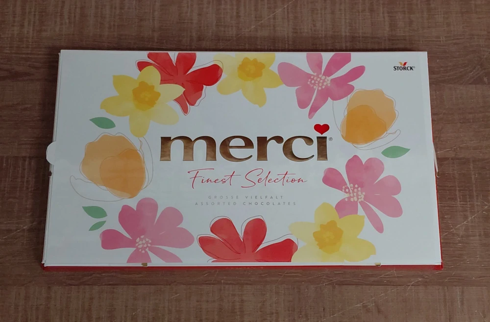 Merci Finest Selection s květy 400g