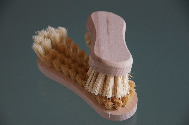 Kartáč na čištění ošatek