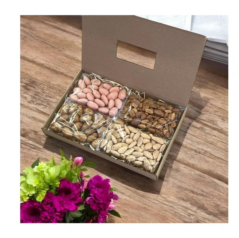 Dárková krabice s oříšky Pro paní učitelku 4x80g