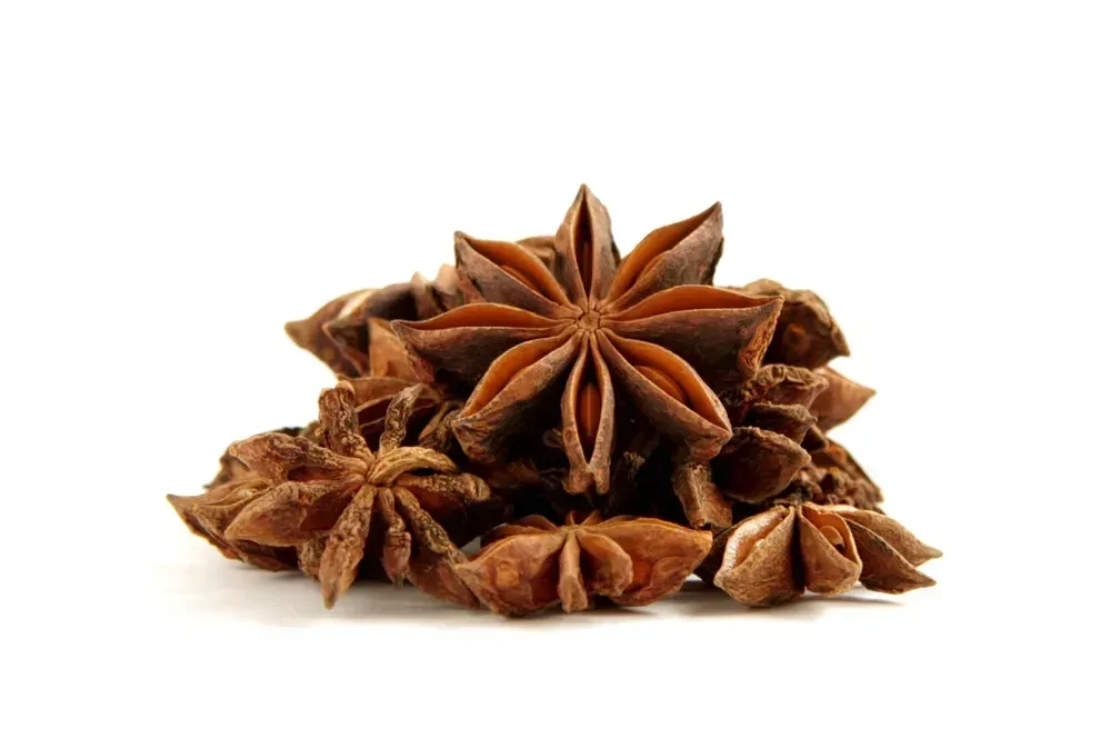 Solomon Badyán celý 30g krabička